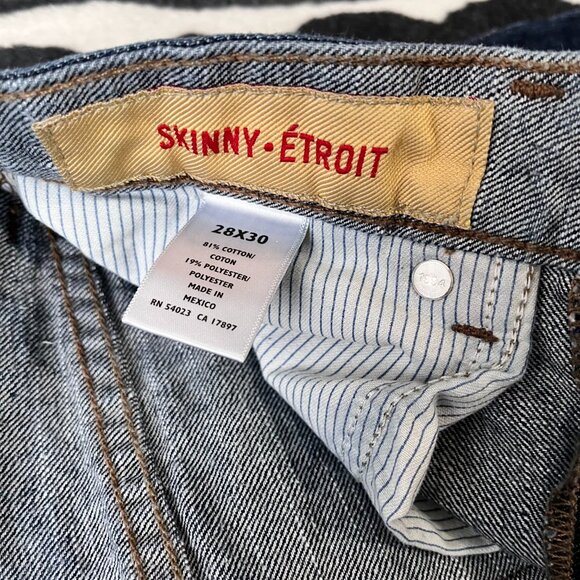 Old Navy Skinny Jeans - Picture 3 of 6